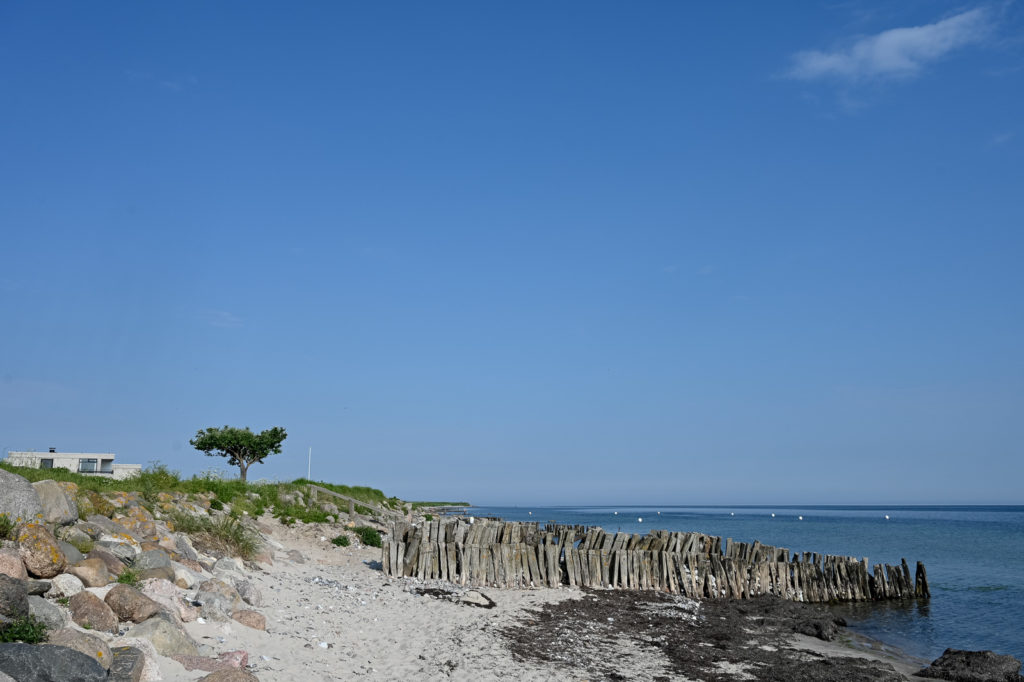 "Unser" Strandabschnitt mit Blick Richtung Osten